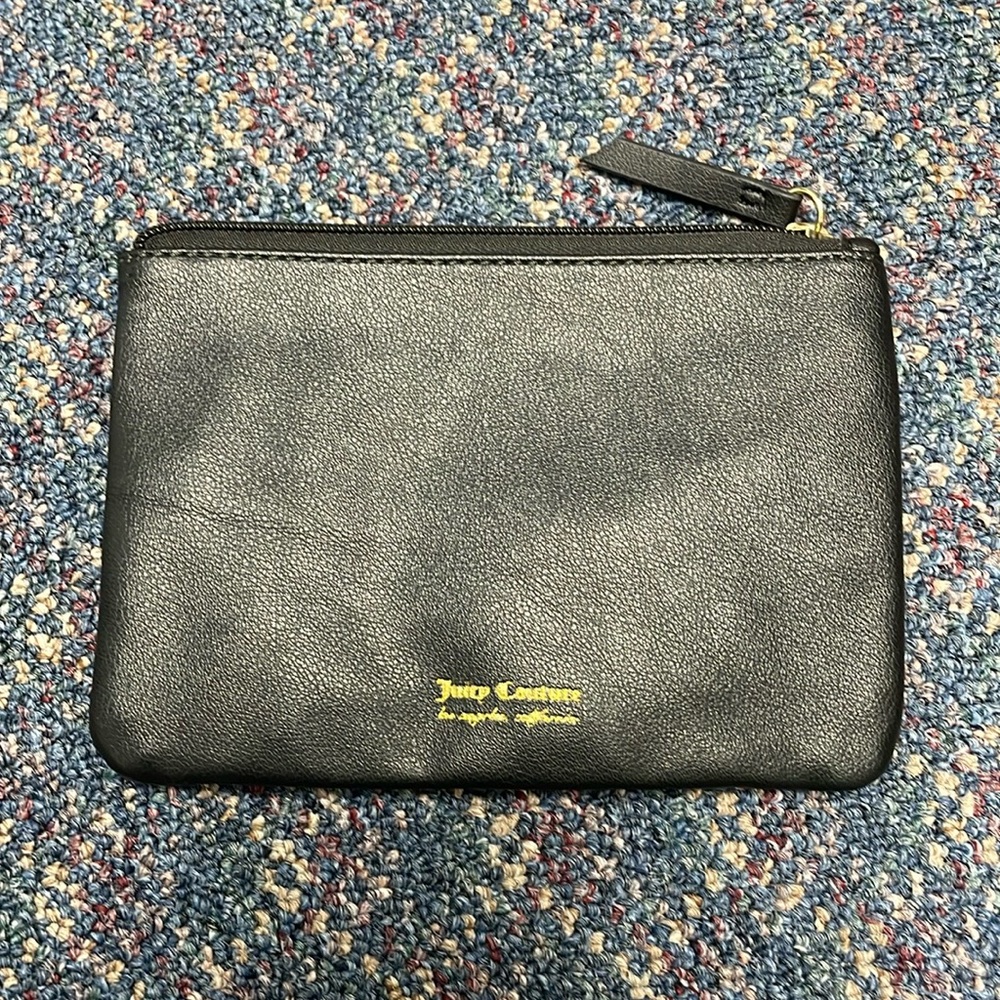 NWOT Juicy Couture Leather Wristlet Wallet black